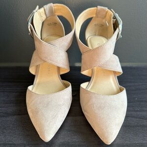 Chinese Laundry tan suede heels